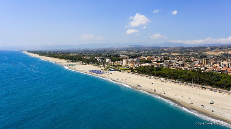 Italy, Calabria, Reggio Di Calabria, Spiaggia di Locri - TRIPinVIEW