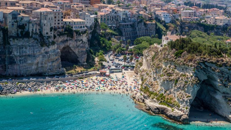 Italy, Calabria, Vibo Valentia, Spiaggia della Rotonda - TRIPinVIEW