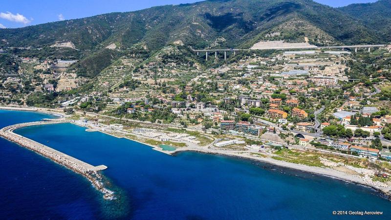 Italy, Liguria, Imperia, Ospedaletti TRIPinVIEW