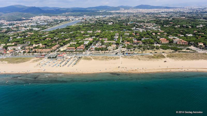 Spain, Cataluña, Barcelona, Castelldefels Beach - TRIPinVIEW